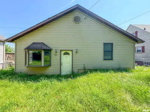 7712 S Jefferson St, Bartonville, IL 61607