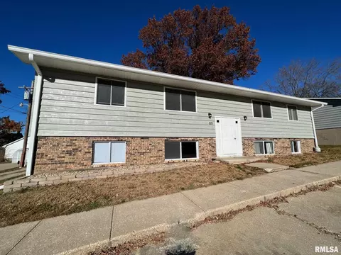 521-523 3rd St, Lacon, IL 61540 photo 2