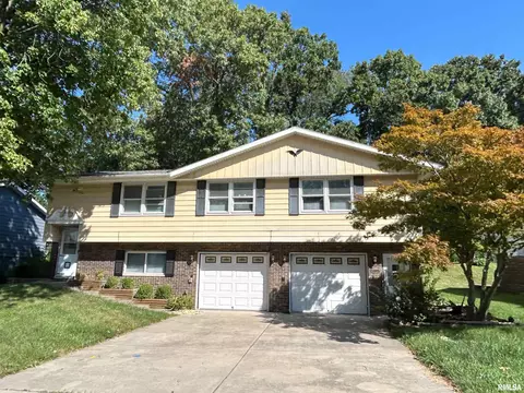 2737-39 W Millbrook Ct, Peoria, IL 61615