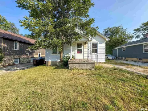 441 Groveland St, Creve Coeur, IL 61610