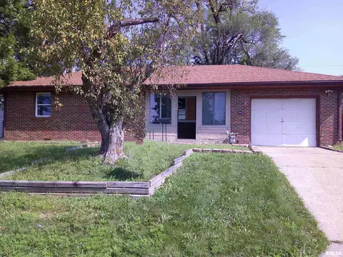 1113 W Westwood Dr, Peoria, IL 61614