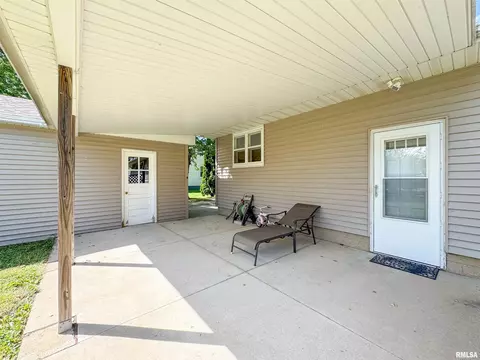 306 W Bertram St, Metamora, IL 61548 photo 25