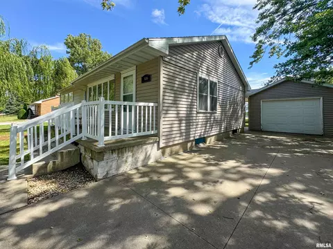 306 W Bertram St, Metamora, IL 61548 photo 3