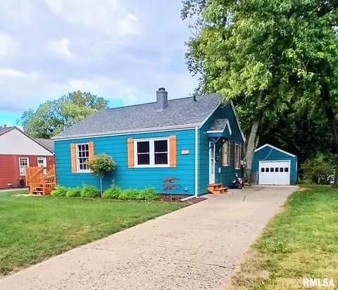 416 W Lakewood Ave, Peoria, IL 61614