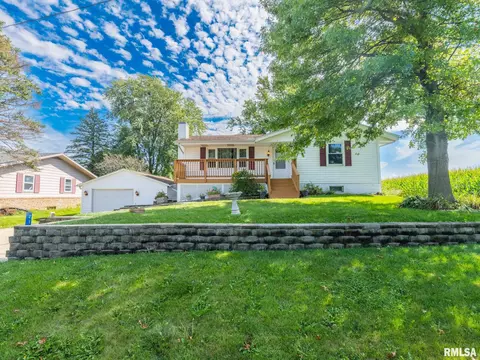 210 Graze Ave, Dunlap, IL 61525 photo 2