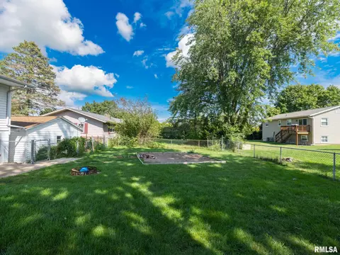 210 Graze Ave, Dunlap, IL 61525 photo 9