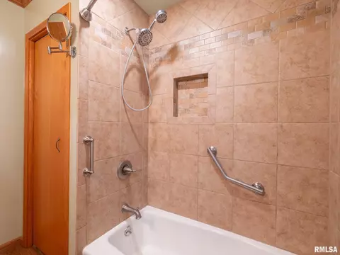 210 Graze Ave, Dunlap, IL 61525 photo 34