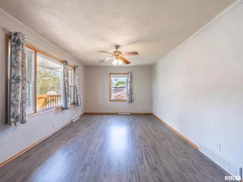 210 Graze Ave, Dunlap, IL 61525 photo 22