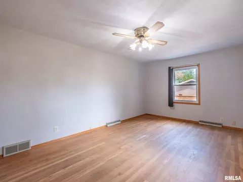 210 Graze Ave, Dunlap, IL 61525 photo 19