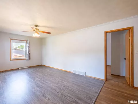 210 Graze Ave, Dunlap, IL 61525 photo 23