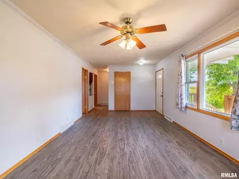 210 Graze Ave, Dunlap, IL 61525 photo 25