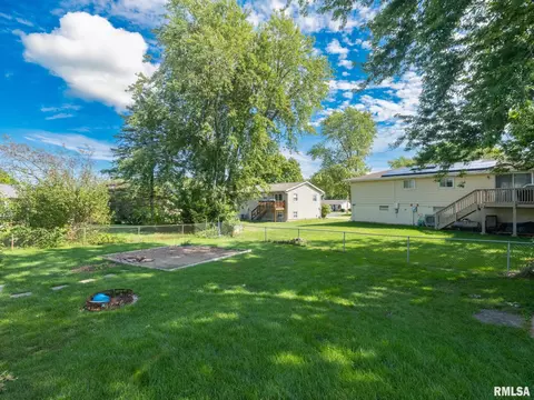 210 Graze Ave, Dunlap, IL 61525 photo 8