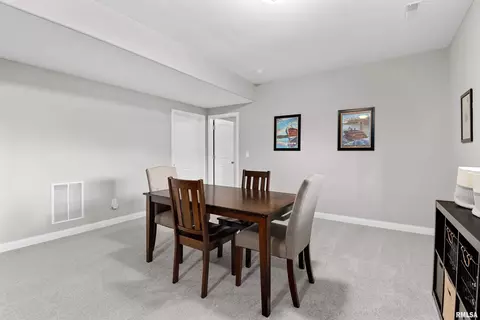 Dining - 3115 W Boulder Point Ct, Dunlap, IL 61525 photo 4 of 4