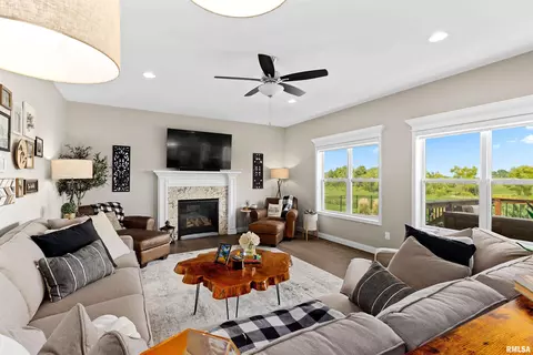 Living - 3115 W Boulder Point Ct, Dunlap, IL 61525 photo 2 of 7