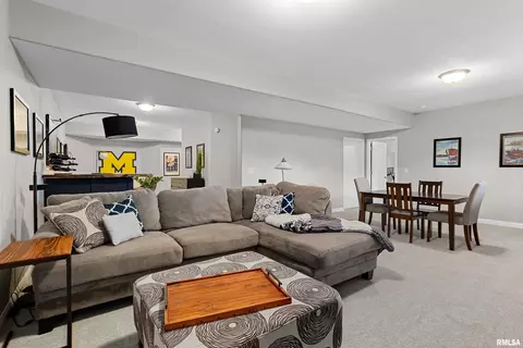 Living - 3115 W Boulder Point Ct, Dunlap, IL 61525 photo 7 of 7
