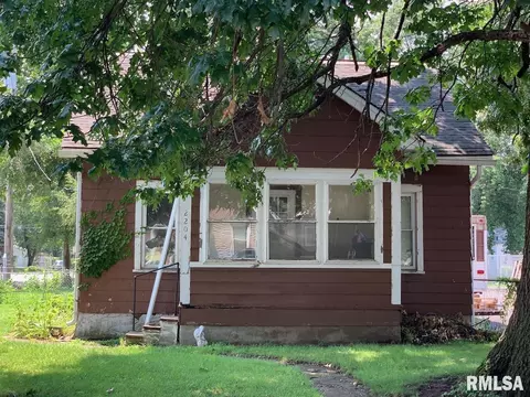 2204 W Callender Ave, West Peoria, IL 61604