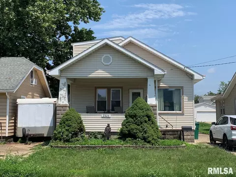 2025 W Kellogg Ave, West Peoria, IL 61604