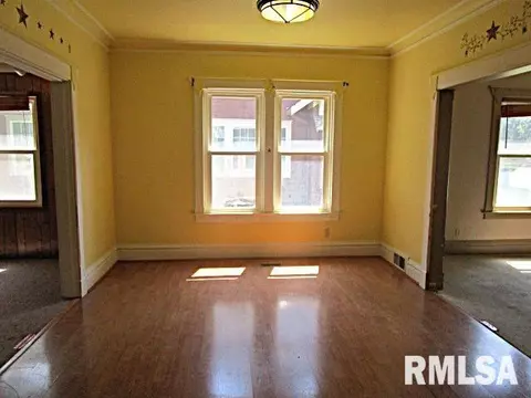 712 Main St, Henry, IL 61537 photo 7