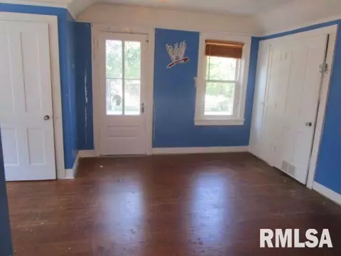 712 Main St, Henry, IL 61537 photo 12