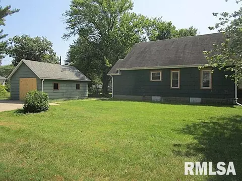 712 Main St, Henry, IL 61537 photo 5