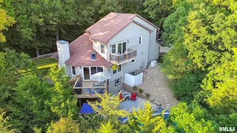 481 Oak Point Rd, Metamora, IL 61548 photo 5