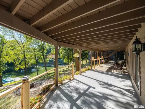 Exterior - 4021 S Dunbar Pt, Mapleton, IL 61547 photo 17 of 20
