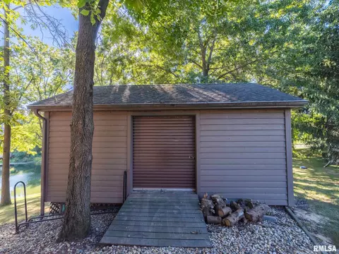 Exterior - 4021 S Dunbar Pt, Mapleton, IL 61547 photo 13 of 20