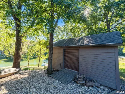 Exterior - 4021 S Dunbar Pt, Mapleton, IL 61547 photo 12 of 20