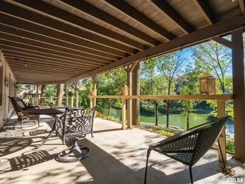 Exterior - 4021 S Dunbar Pt, Mapleton, IL 61547 photo 14 of 20