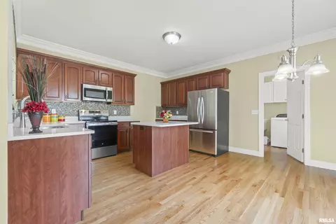Kitchen - 11513 N Ballymore Ave, Dunlap, IL 61525 photo 2 of 7