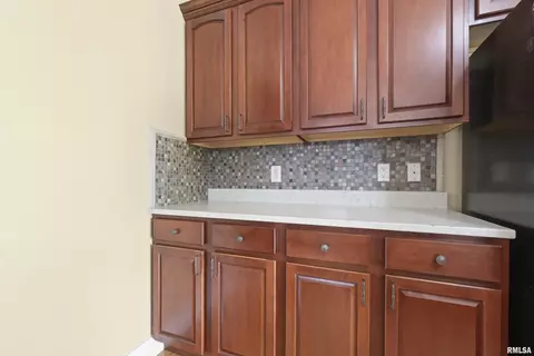 Kitchen - 11513 N Ballymore Ave, Dunlap, IL 61525 photo 6 of 7