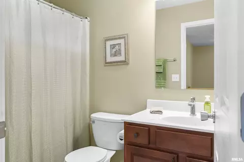 Bath - 11513 N Ballymore Ave, Dunlap, IL 61525 photo 11 of 13