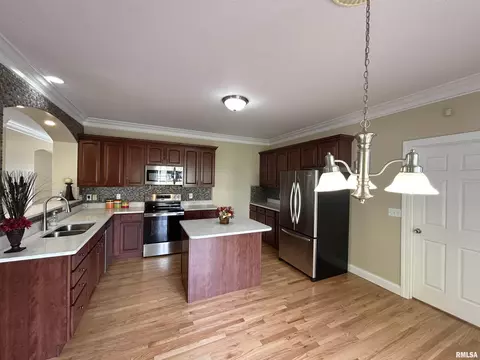 Kitchen - 11513 N Ballymore Ave, Dunlap, IL 61525 photo 1 of 7