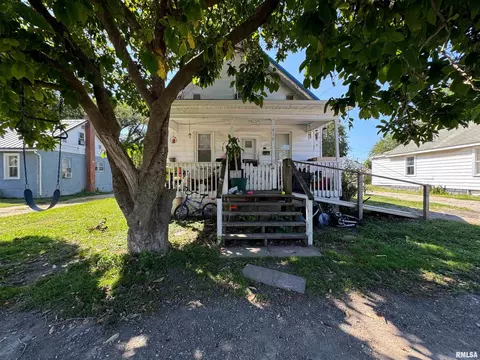 418 Monson St, East Peoria, IL 61611