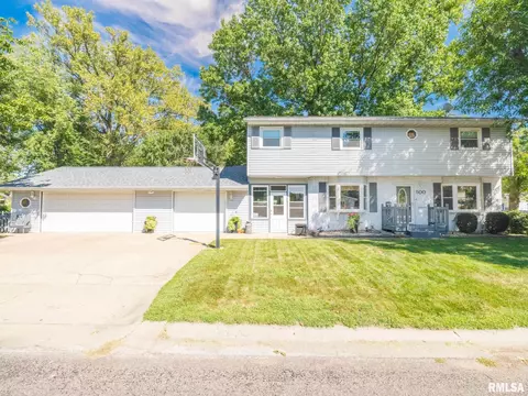 500 Manor St, Pekin, IL 61554