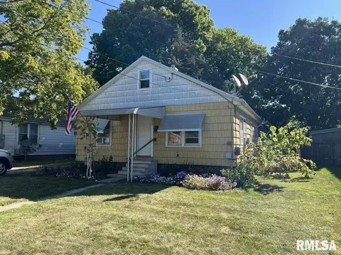 317 S Clay St, Macomb, IL 61455 photo 1