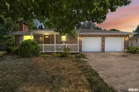 11072 Prairie Blvd, Green Valley, IL 61534
