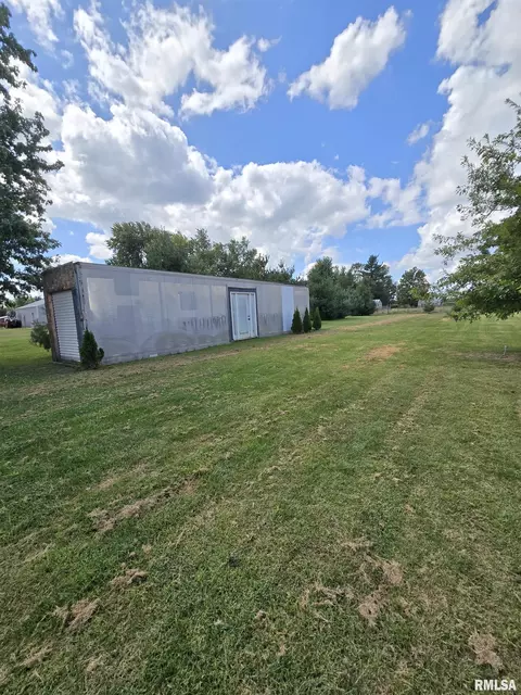 558 130th St, Avon, IL 61415 photo 32