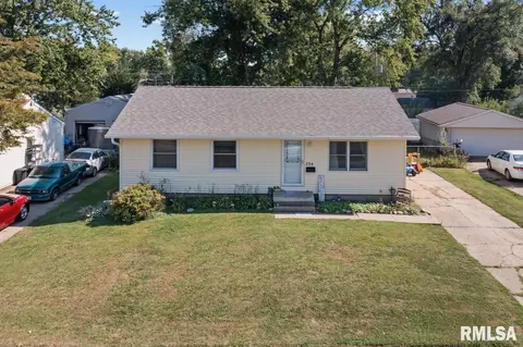 214 Kaskaskia Rd, Marquette Heights, IL 61554