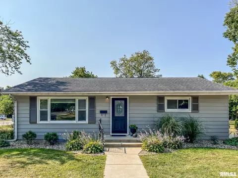 825 N Benedict St, Chillicothe, IL 61523