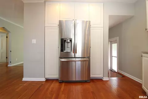 1027 Elmhurst Ave, Peoria, IL 61603 photo 24