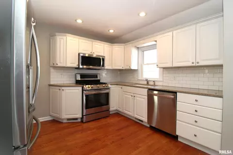 1027 Elmhurst Ave, Peoria, IL 61603 photo 22