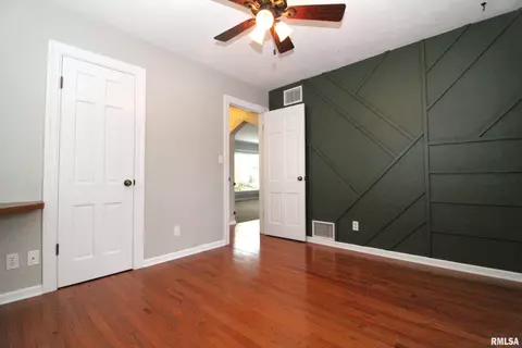 1027 Elmhurst Ave, Peoria, IL 61603 photo 41