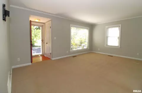 1027 Elmhurst Ave, Peoria, IL 61603 photo 16