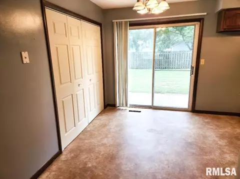 5404 E Marquette St, Chillicothe, IL 61523 photo 10