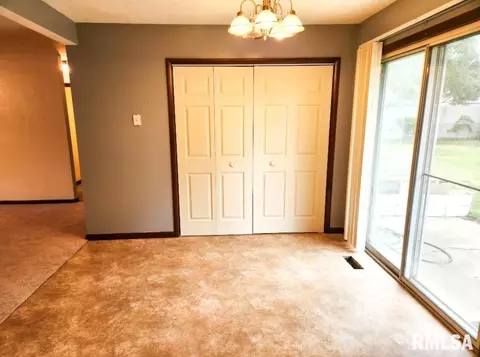 5404 E Marquette St, Chillicothe, IL 61523 photo 13