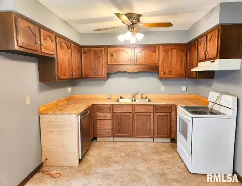 5404 E Marquette St, Chillicothe, IL 61523 photo 15