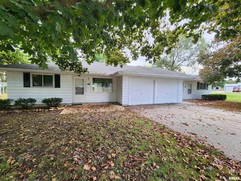 5404 E Marquette St, Chillicothe, IL 61523