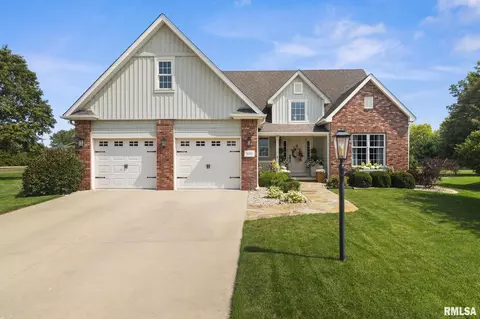 1600 Fieldstone Ct, Chillicothe, IL 61523