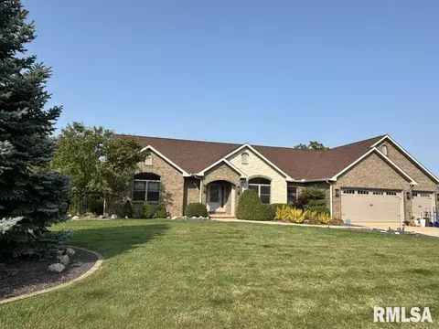 23333 Augusta Dr, Washington, IL 61571